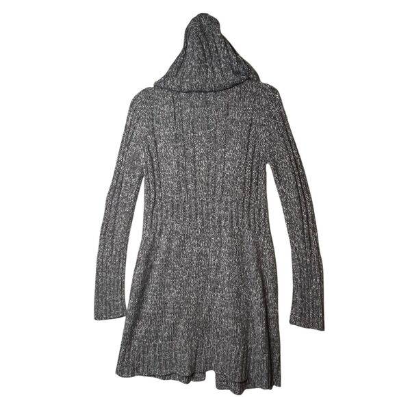 It's Our Time Sweater Womens Medium Gray Hooded Cable Knit Cardigan Button Front - Picture 3 of 12